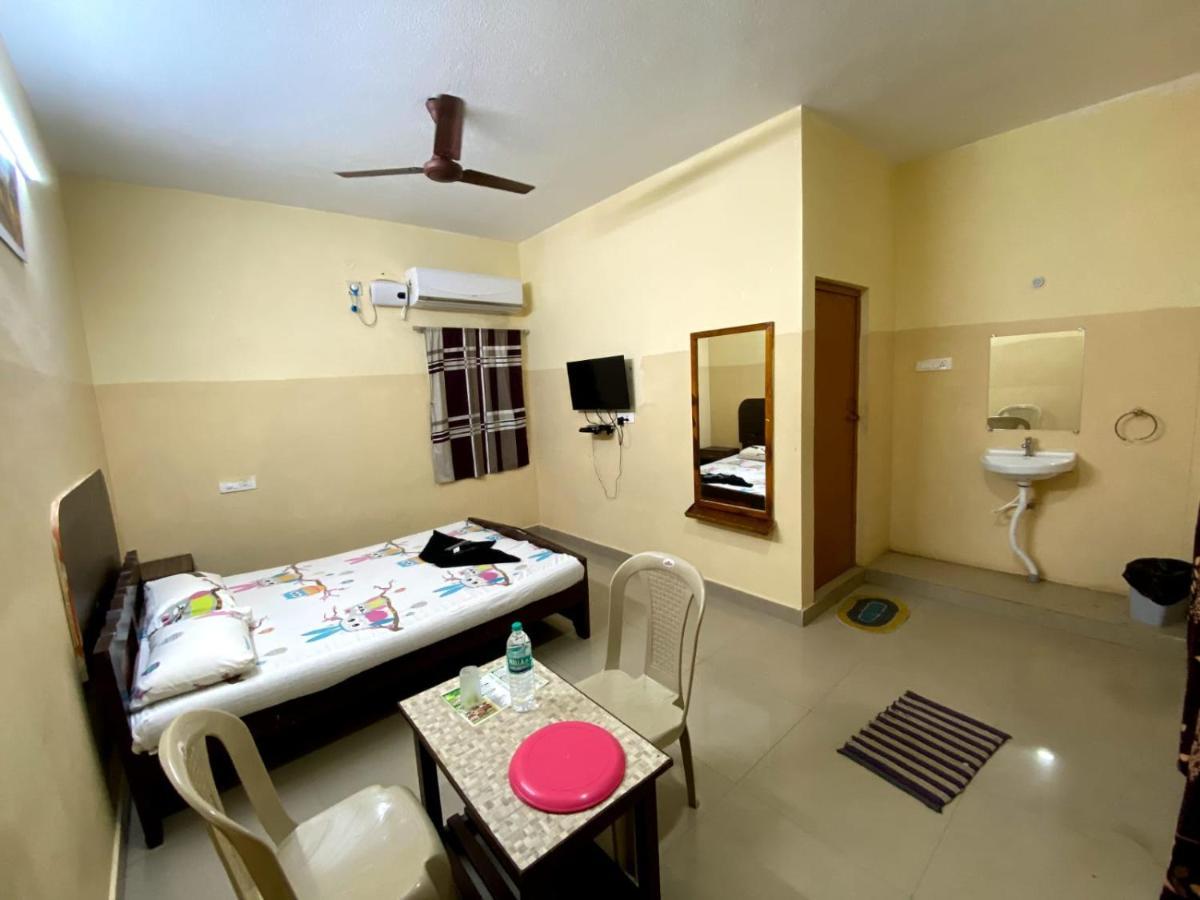 Dwaraka Residency Hotel Mahabalipuram Buitenkant foto