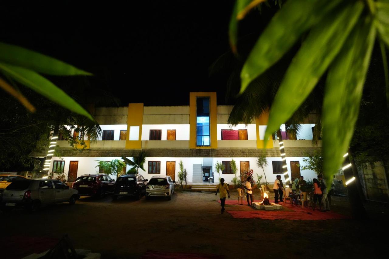 Dwaraka Residency Hotel Mahabalipuram Buitenkant foto